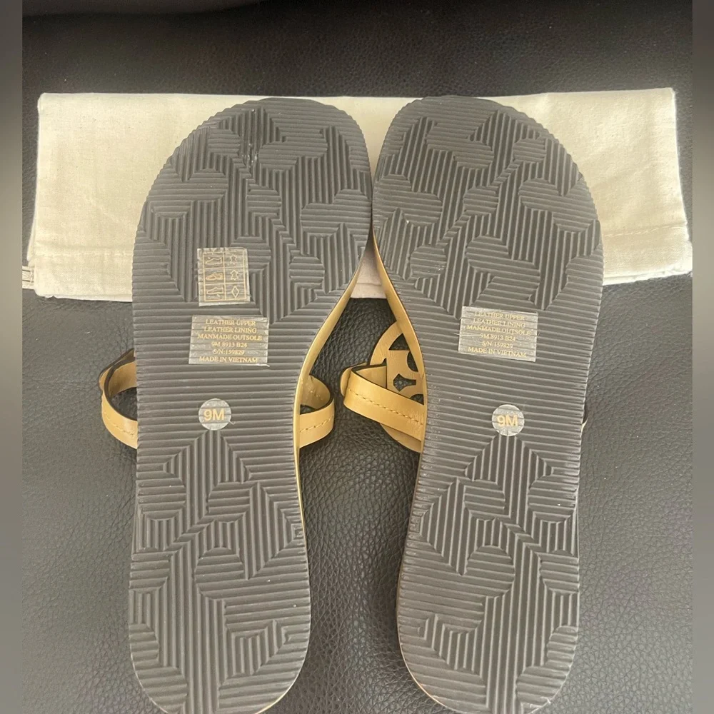 NEW Tory Burch Miller Leather Logo Wedge Thong Sandals $250 - Picture 5 of 11